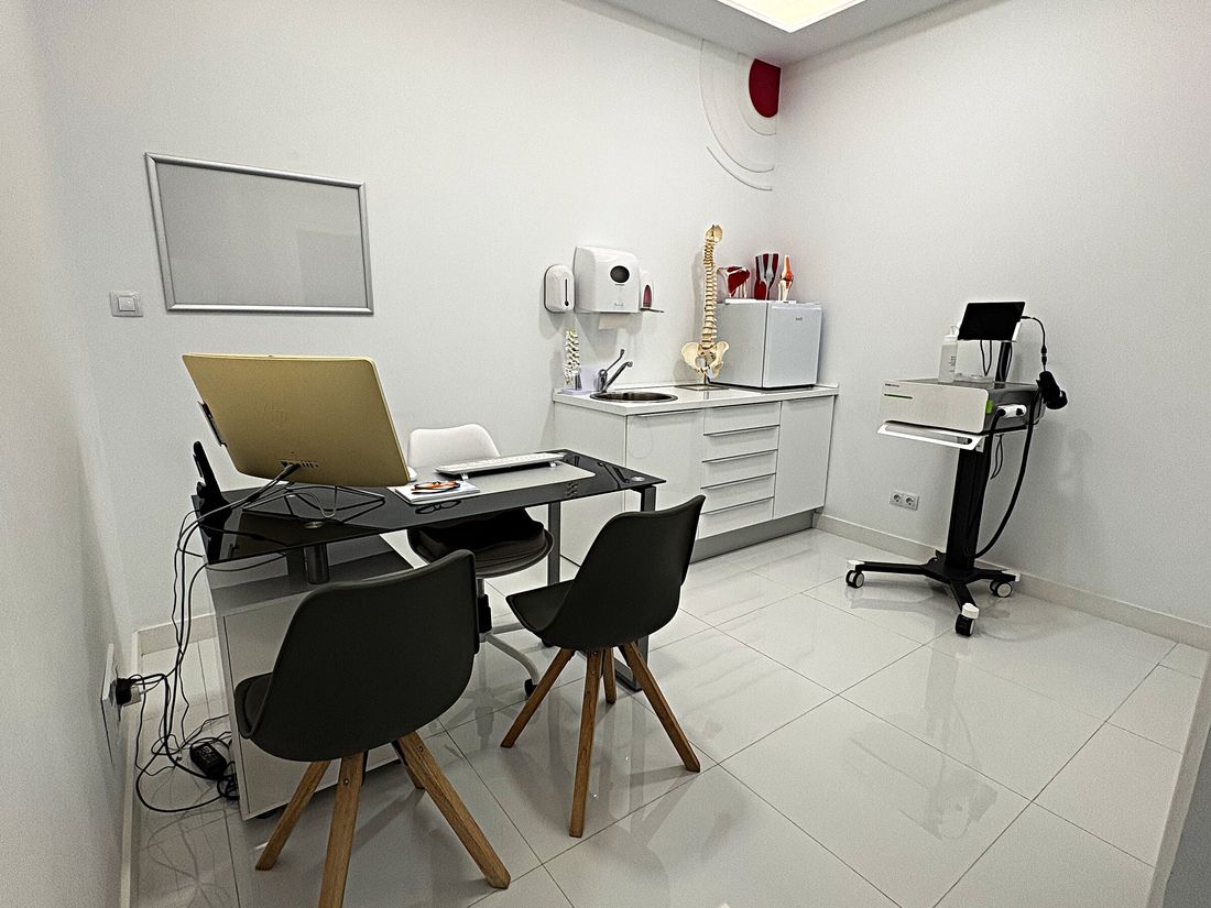 Medical consulting room